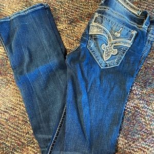 🛑 SOLD 🛑 Rock Revival Leni